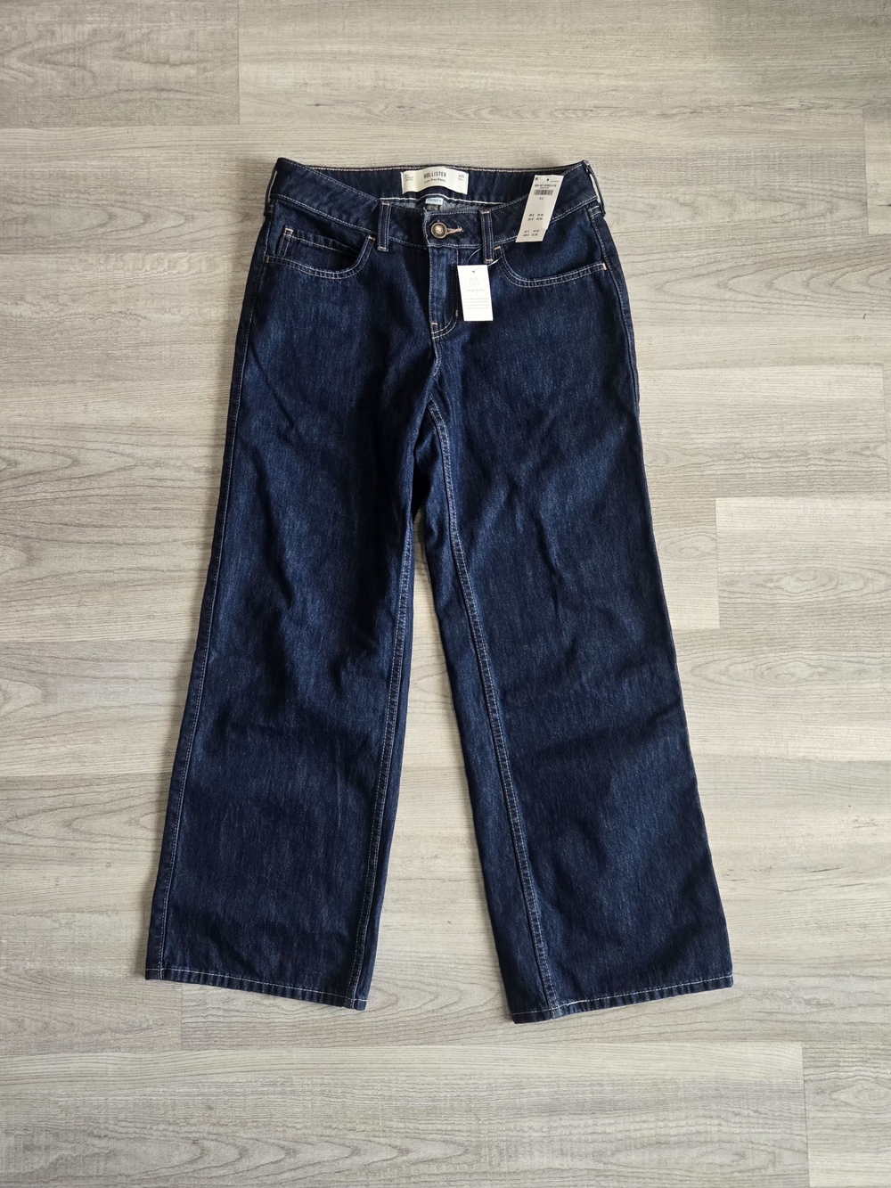 Hollister Co. Low Rise Baggy Curvy Fit, brand new , Size 0